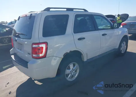 2012 Ford Escape Xlt z USA, uszkodzony, nr VIN 1FMCU9DG7CKB98576